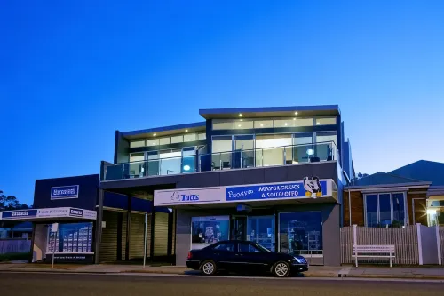 Penguin Waterfront Escape Hotels in Penguin