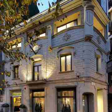 Hostemplo Sagrada Familia Hotel Exterior