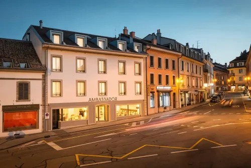 Ambassador Boutique Hotel - parking