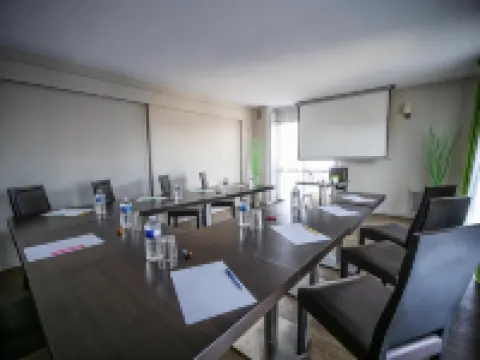 Hôtel Inn Design & Restaurant Langres Hotels in Langres