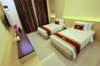 Grand Parama Hotel - Berau Hotel dekat Pulau Aji Sambaliung
