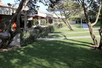 Club Esse Sporting Các khách sạn gần La Pelosa Beach
