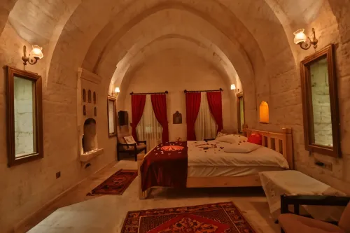 Abu Hayat Cave Suites Hotels in Ortahisar Belediyesi