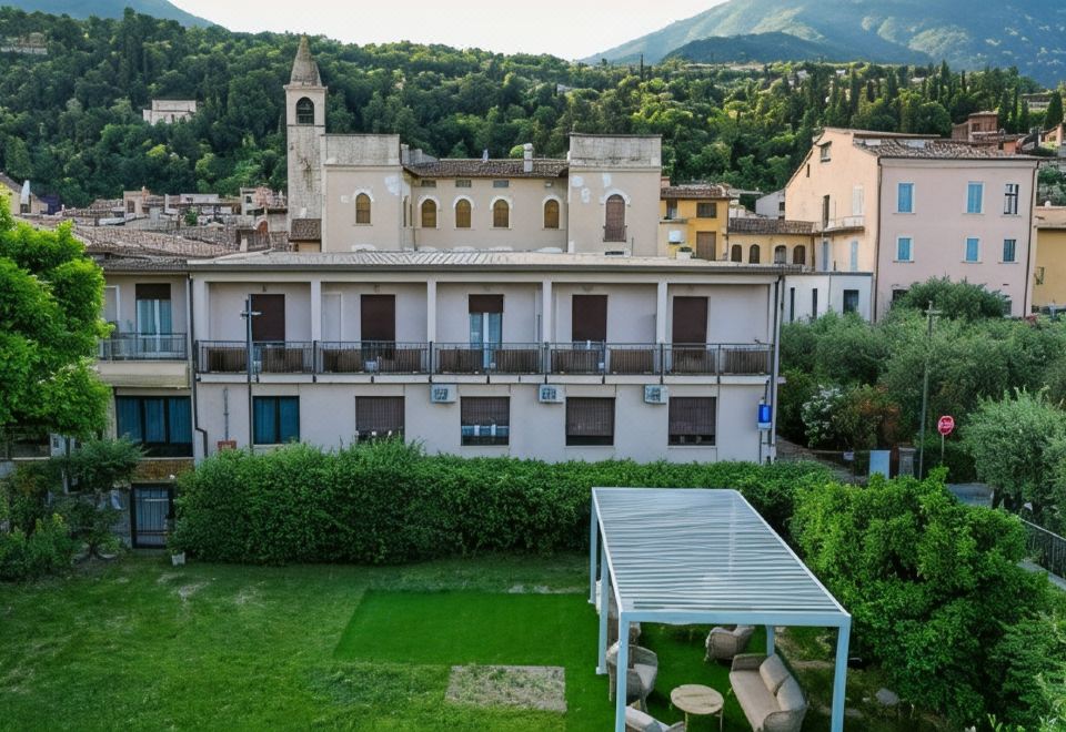 hotel overview picture