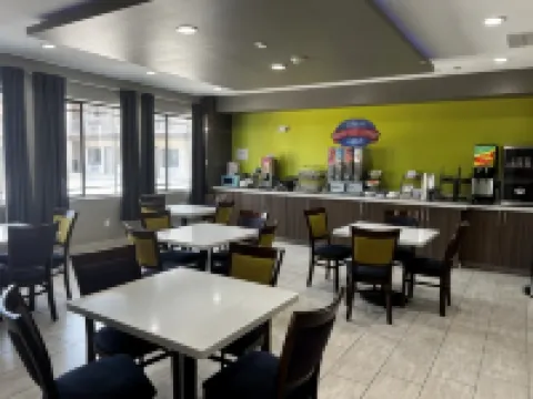 Baymont by Wyndham Bryan College Station Hotels in Bryan