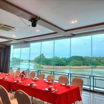 River Hotel Pattani
