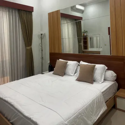Bow Villa Hotels in Junrejo