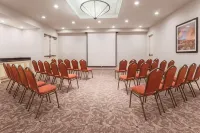 Hilton Garden Inn Reno Отели в г. Стори