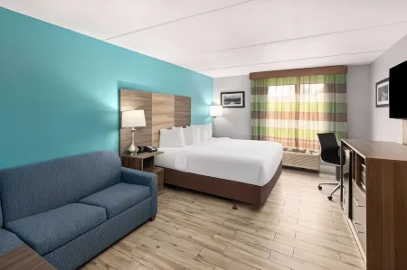 La Quinta Inn & Suites by Wyndham Sevierville / Kodak Отели рядом с достопримечательностью «Уайлдернесс эт Смокис»