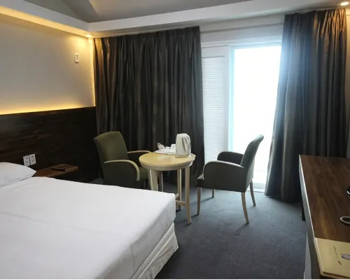 Hotel Ocean View Hotels near Deungyongsa