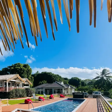 Red Hibiscus Villas