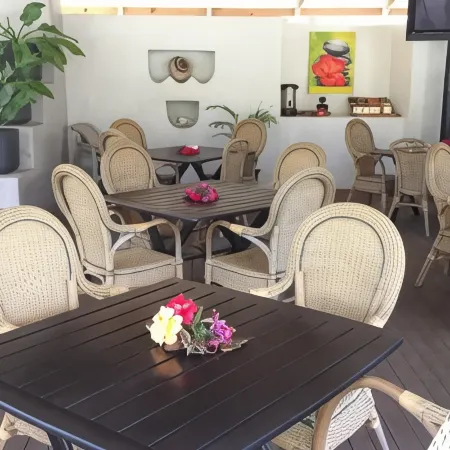 Lagoon Breeze Villas