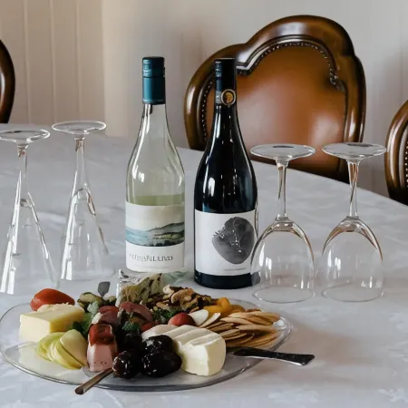 Noah's Stanley Luxury Bed and Breakfast