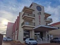 Ônix Inn Hotel Cravinhos فنادق في Cravinhos