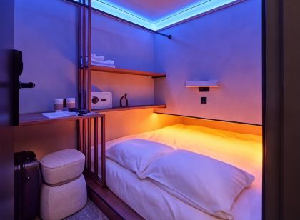 ザ ハイヴ カプセル ホステル アムステルダム