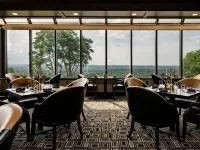 Woodcliff Hotel and Spa Hotels in Perinton