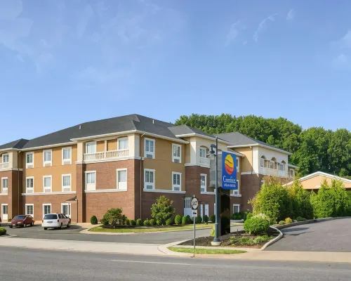 Comfort Inn & Suites Orange - Montpelier Hotels in Orange
