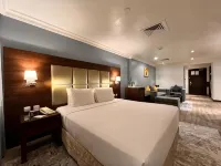Golden Tulip Al Khobar Hotels near Al Khobar Corniche