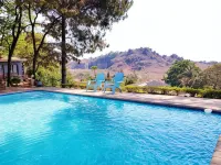Chinyonga Guesthouse - Pools