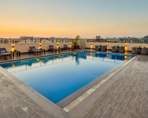 Goldfinch Hotel Mumbai Hoteles cerca de Instituto Nacional de Ingeniería Industrial NITIE