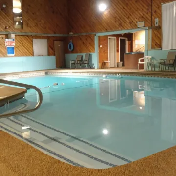 Eastern Inn & Suites (Formerly Eastern Inns)
