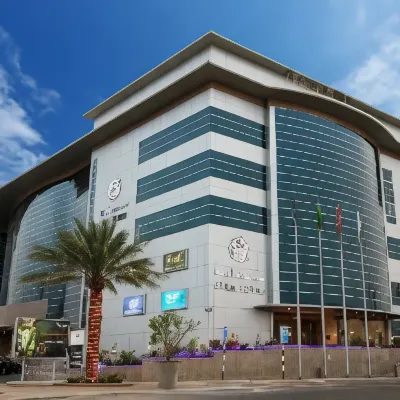 فندق أيلا Hotels near متحف قصر العين