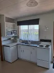 Cherry Grove Motel - Pools