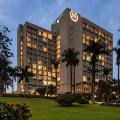 Sheraton Kampala Hotel Отели в г. 