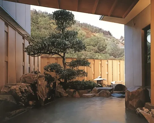 Sanpusou Hotels in Chikuma