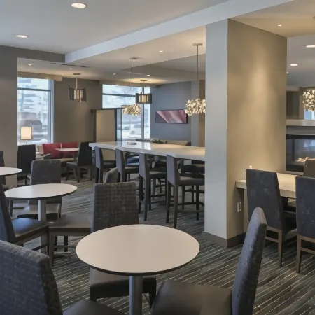 Residence Inn Boston Bridgewater Отели в г. Рейнхем