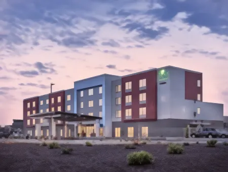 Holiday Inn Express & Suites Salem North - Keizer