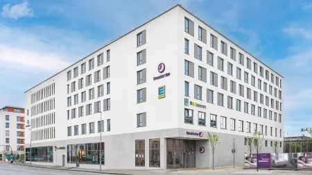 Premier Inn Rosenheim City Lokhofe Отели рядом с достопримечательностью «Bad Aibling - Therapie & Wellness - H. Waldner»
