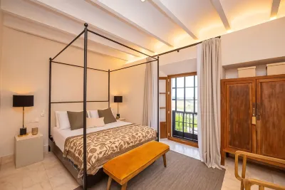 Casa Aura Hotel Hotels near Dehesa Montenmedio - Golf & Country Club