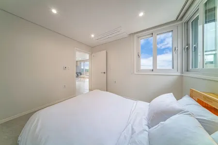 Gyeongju Maribel 317 Pool Villa Pension Отели рядом с достопримечательностью «Submerged Tomb of King Munmu»