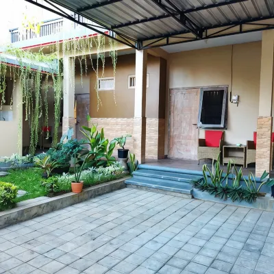 Lidah Lokal Guest House Singaraja Hotels near شلال الينغ الينغ