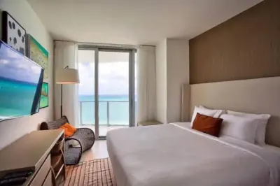 Paradise Condo in Hollywood Florida  with Spectacular View Hôtels à proximité de : FLL Airport Flight Landing View Point