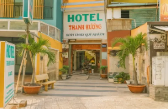 Thanh Hương Hotel Hotels near Dam Sen Park