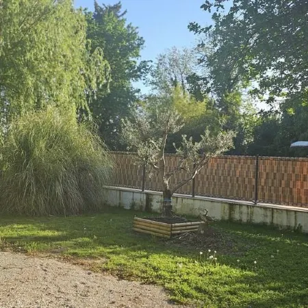 Gîte à la Campagne Dans un Parc Arboré Avec Piscine