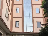 薩諾瓦水壩攝政酒店 鄰近阿卡爾·塔拜特宮的酒店