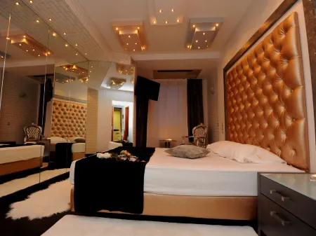 Carol Hotel