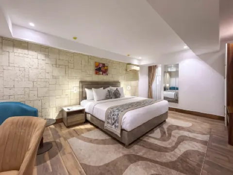 Blue Orange Hotel and Towers Hotels near Lagos Mainland