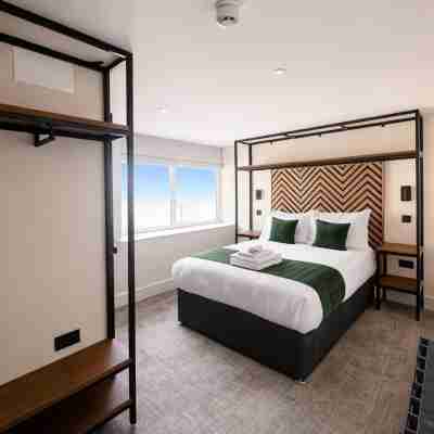 Glass Tower - by Central Beach Leisure Rooms