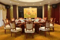 โรงแรมจิ่วหัวซาน เซ็นเตอร์ - พร้อมอาหารเช้า