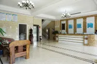 Dolphin Bay Hotel