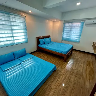 Eloisa's Tagaytay Budget Room Отели рядом с достопримечательностью «Торговый центр Ayala Malls Serin»