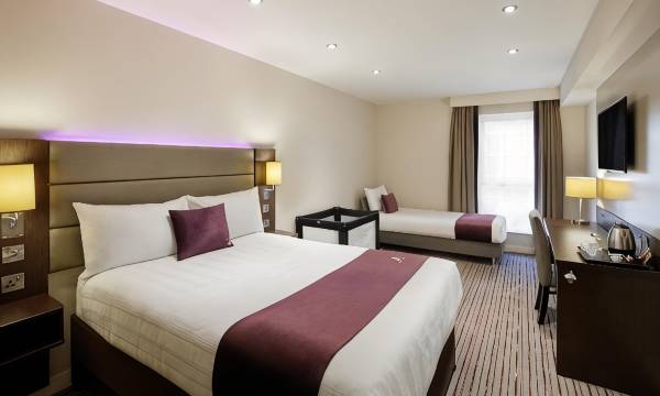 Premier Inn Belfast City Cathedral Quarter
