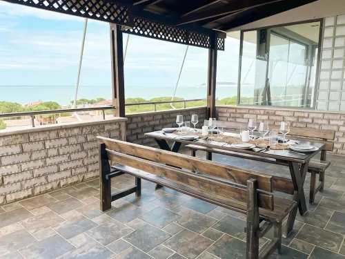 Family sized Beachside Apt, with sunset views + BBQ - 3 tähden