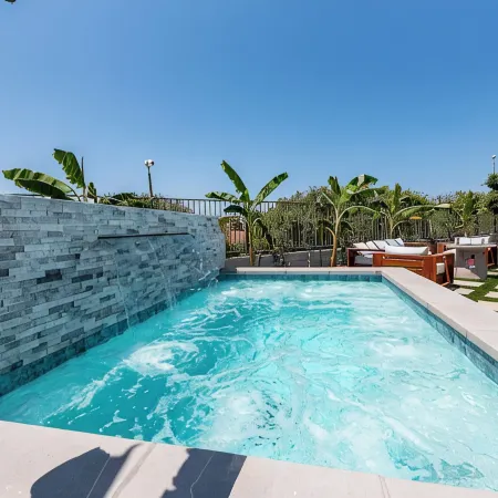 NEW!!! Ocean View Malibu Modern Home w/ Mini Golf & Spa