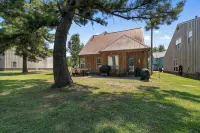 Your Home Base for the Little Red River, Trout Fishing & Greers Ferry Lake - Badekar