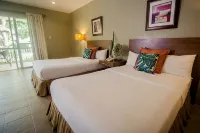 Almont Inland Resort - balcony